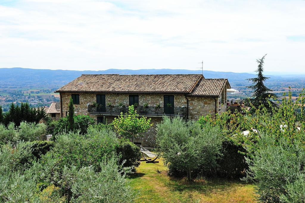 Hostal Colle Degli Olivi Snc Asís Exterior foto