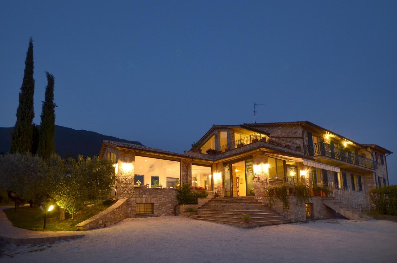 Hostal Colle Degli Olivi Snc Asís Exterior foto