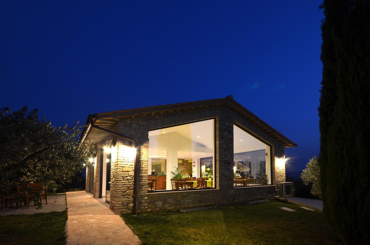 Hostal Colle Degli Olivi Snc Asís Exterior foto